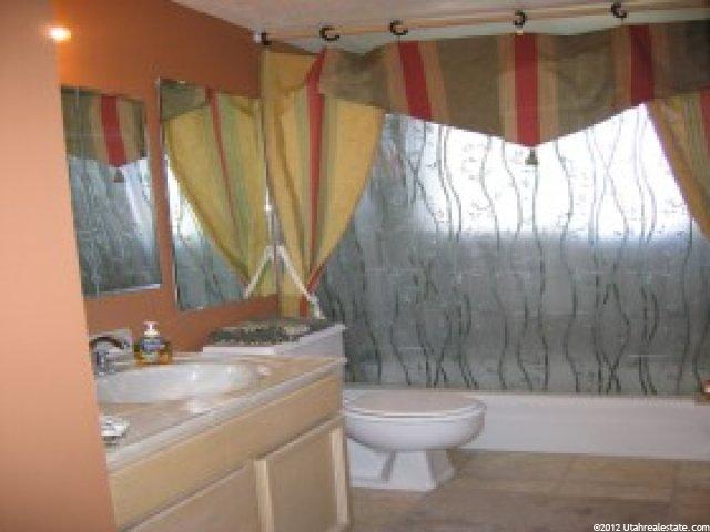 604 W 1750 N, Clinton, UT 84015 — photo 7