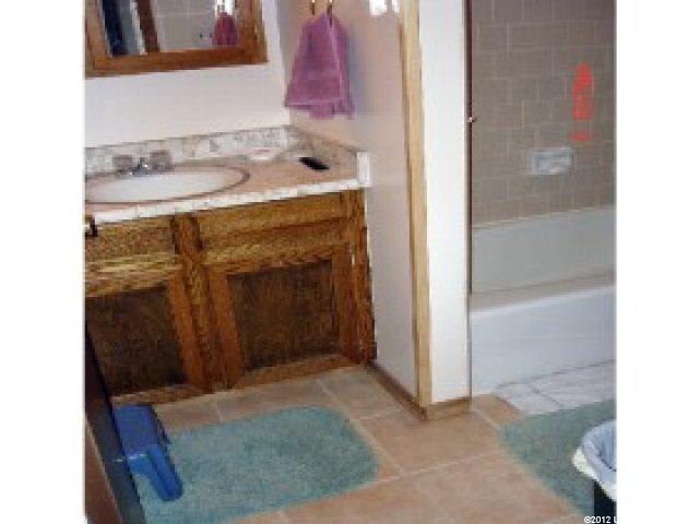 3159 Ryan Dr, Taylorsville, UT 84118 — photo 4