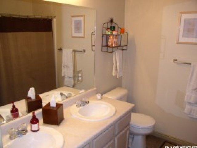 190 E 1325 N, Layton, UT 84041 — photo 5