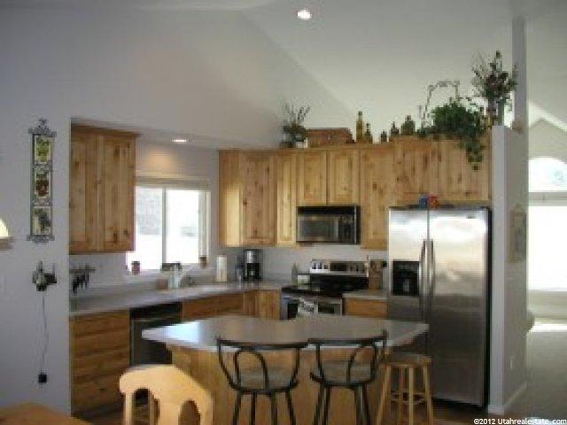 2807 N 2225 E, Layton, UT 84040 — photo 3