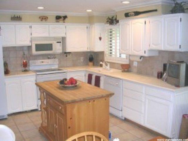 8443 Colene Dr, Sandy, UT 84094 — photo 2