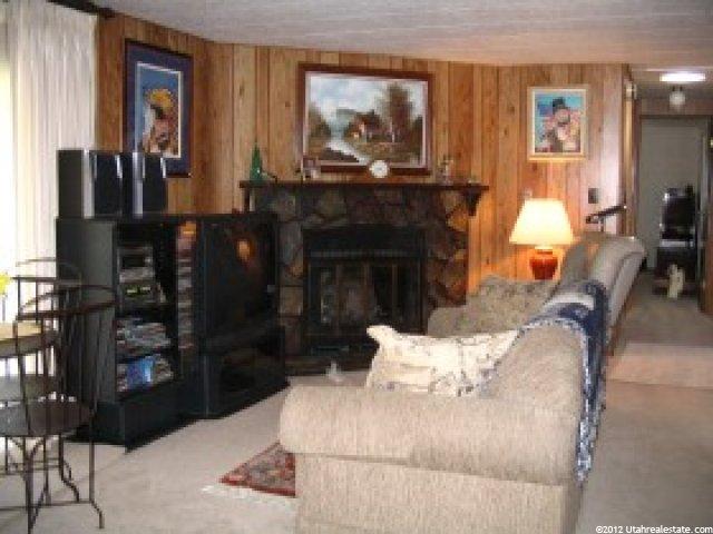 3800 S 1900 W, Roy, UT 84067 — photo 4