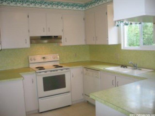 485 E 700 S, River Heights, UT 84321 — photo 3