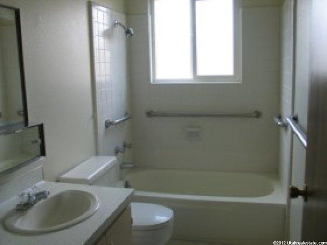 485 E 700 S, River Heights, UT 84321 — photo 4