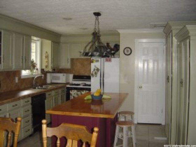 478 Afton Cir, Sandy, UT 84070 — photo 2