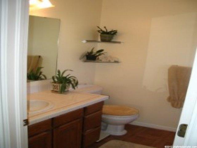 1066 N 2925 W, Layton, UT 84041 — photo 8
