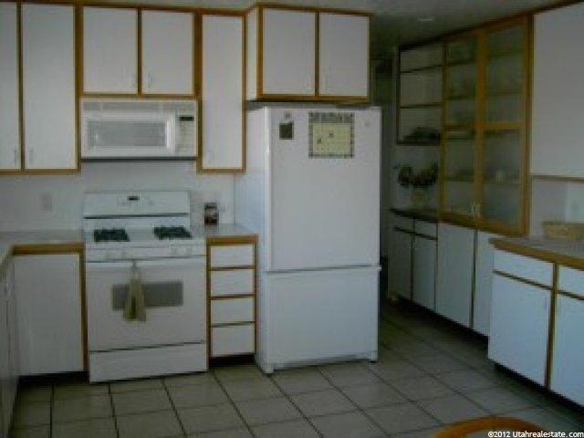 349 E Main St, Grantsville, UT 84029 — photo 2