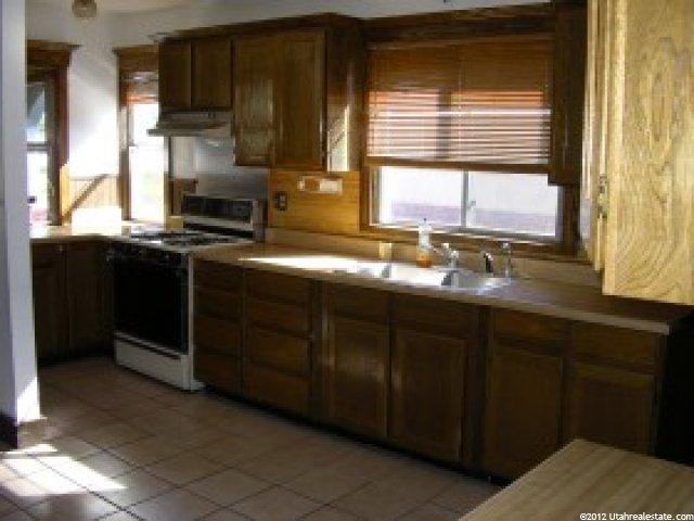 215 32nd St, Ogden, UT 84401 — photo 2