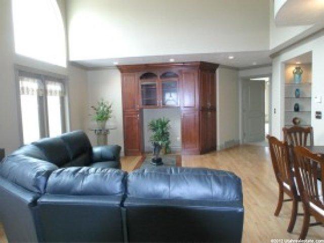 391 W 250 S, Lindon, UT 84042 — photo 8