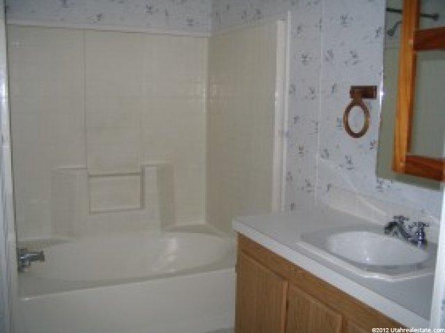 3750 Midland Dr, Roy, UT 84067 — photo 4