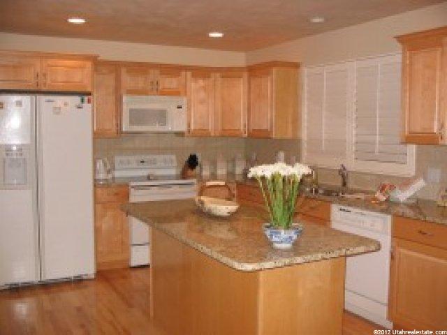 2101 N 400 W, Centerville, UT 84014 — photo 2