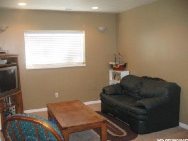 774 W 1740 N, Clinton, UT 84015 — photo 5