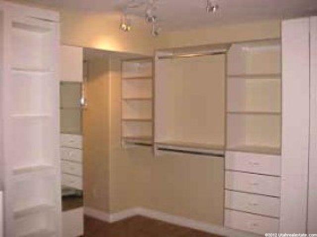 419 E Brewster Dr S, Draper, UT 84020 — photo 2