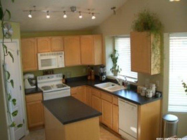 134 E 2325 S, Clearfield, UT 84015 — photo 2