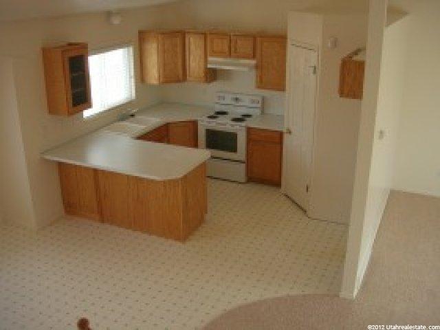 2019 N 850 W, Clinton, UT 84015 — photo 2