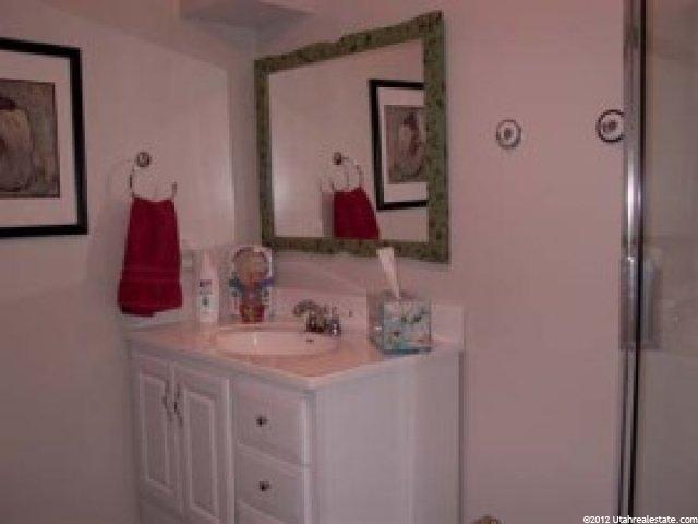 5318 Avalon Dr, Murray, UT 84107 — photo 6