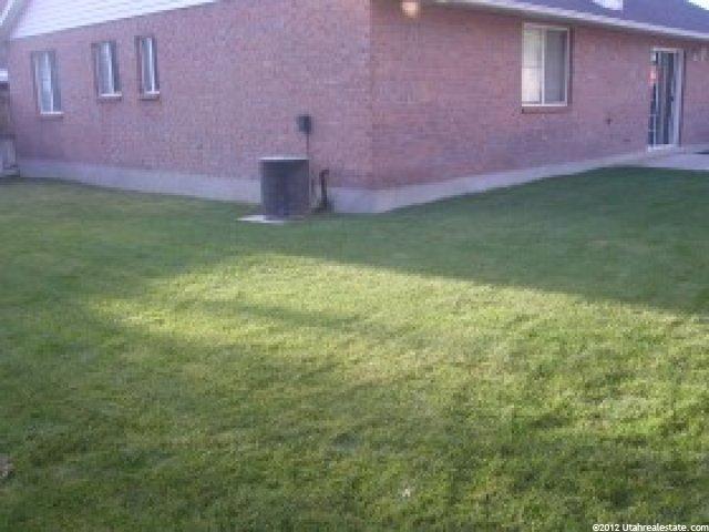 705 W 4075 S, Riverdale, UT 84405 — photo 8