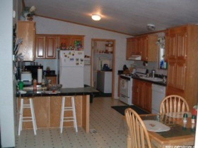 544 W 800 S, Tremonton, UT 84337 — photo 2