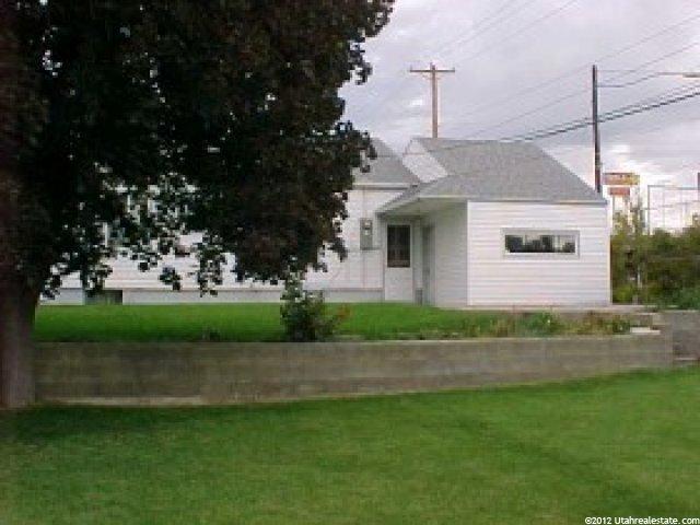 86 N Villa Dr, Clearfield, UT 84015 — photo 2