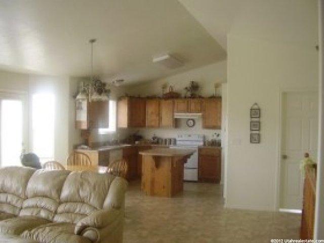 1253 S 1875 W, Syracuse, UT 84075 — photo 3