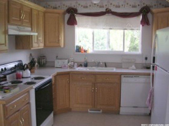 519 E 400 S, Mt Pleasant, UT 84647 — photo 4