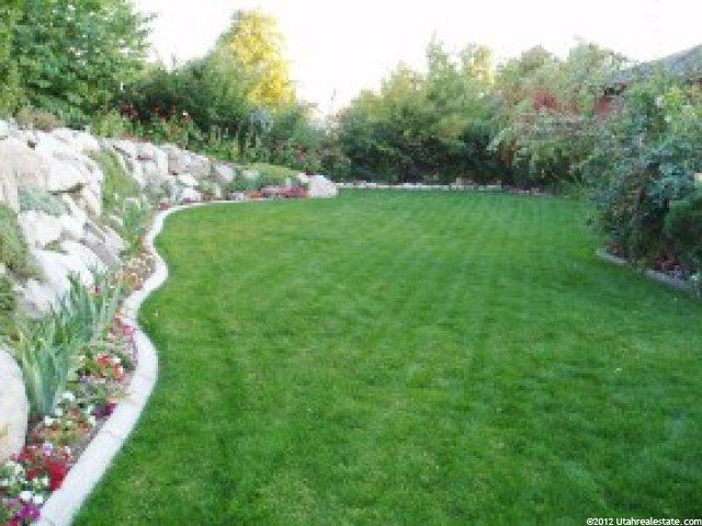 1352 Deerfield Dr, Centerville, UT 84014 — photo 3