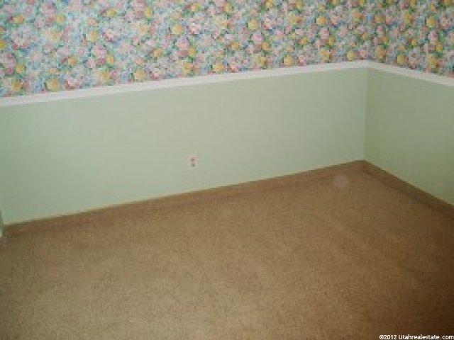 1352 Deerfield Dr, Centerville, UT 84014 — photo 7
