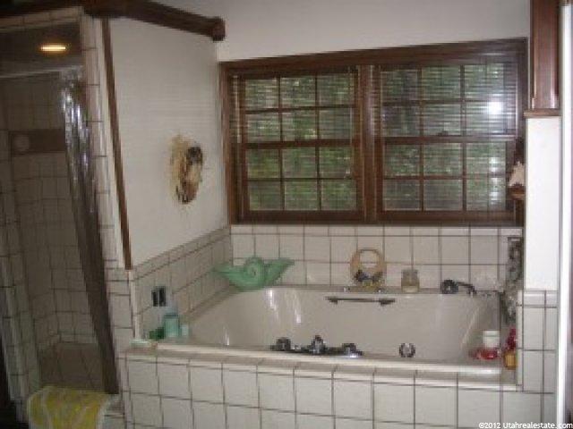 390 E 400 S, Centerville, UT 84014 — photo 7