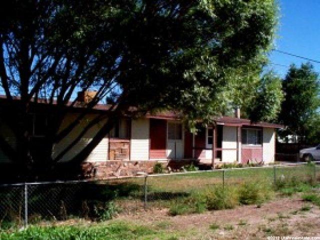 576 N Crescent Rd, Roosevelt, UT 84066 — photo 2