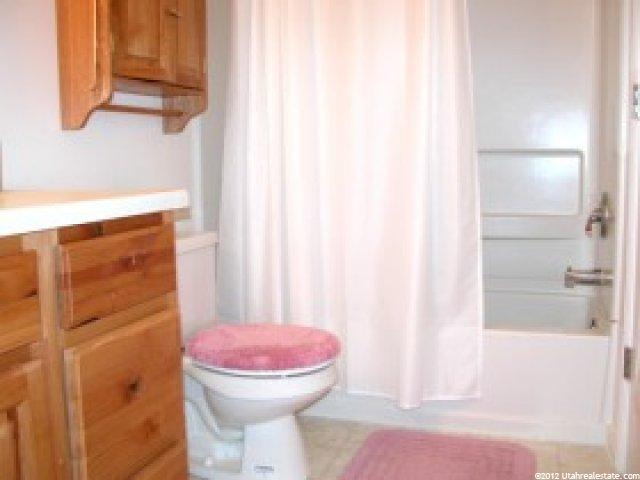 652 W 800 N #3, Clinton, UT 84015 — photo 6