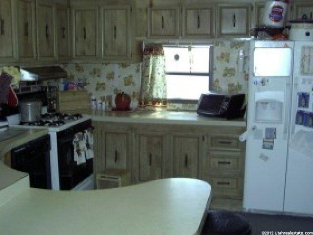 400 W 2600 N #9, Layton, UT 84041 — photo 5