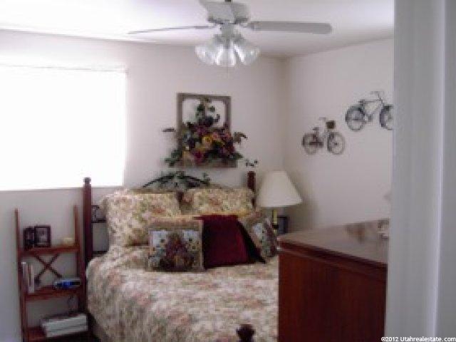 460 Vine St, Clearfield, UT 84015 — photo 6