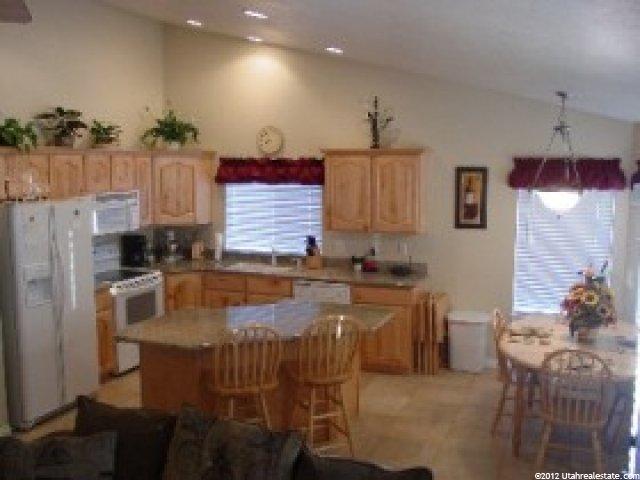 2417 N 10 W, Layton, UT 84041 — photo 4