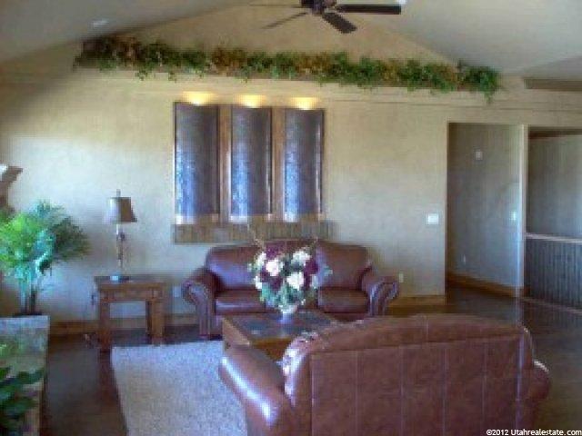 61 N Sherwood Dr, Providence, UT 84332 — photo 5