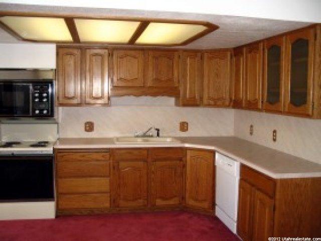 5752 S 4580 W, Kearns, UT 84118 — photo 8