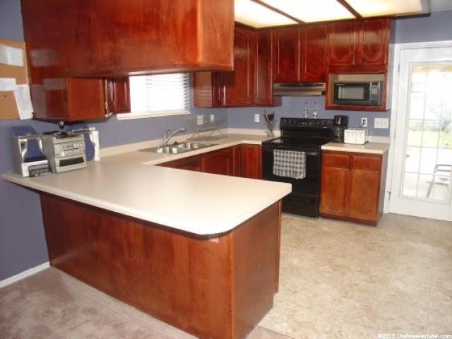 9191 Nichole Dr, Sandy, UT 84093 — photo 3