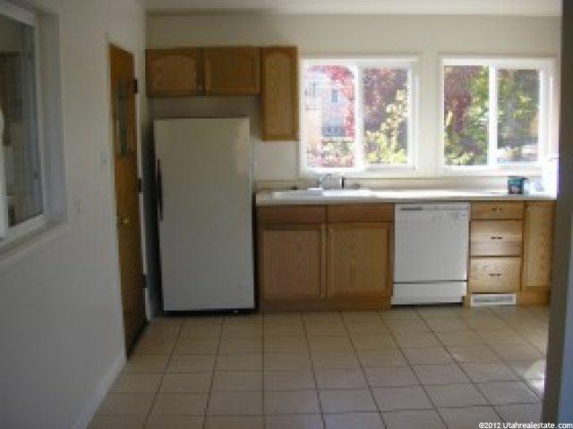 325 E 4650 S, Washington Terrace, UT 84405 — photo 2