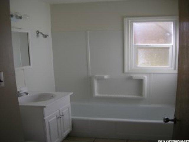 325 E 4650 S, Washington Terrace, UT 84405 — photo 5