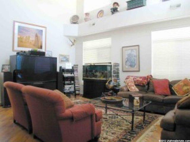 720 Sand Dollar Dr, Sandy, UT 84094 — photo 2