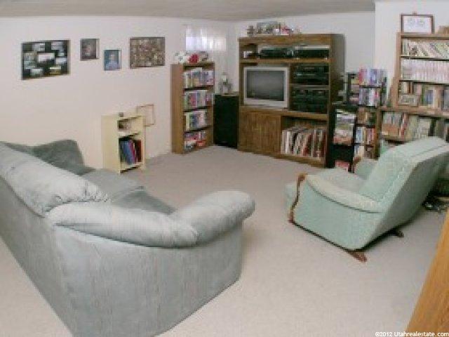 1056 N 450 W, Sunset, UT 84015 — photo 5