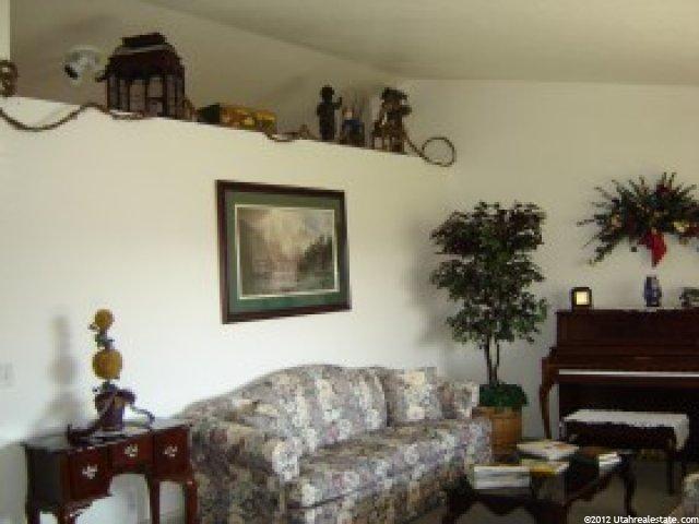 12089 S 3200 W, Riverton, UT 84065 — photo 2