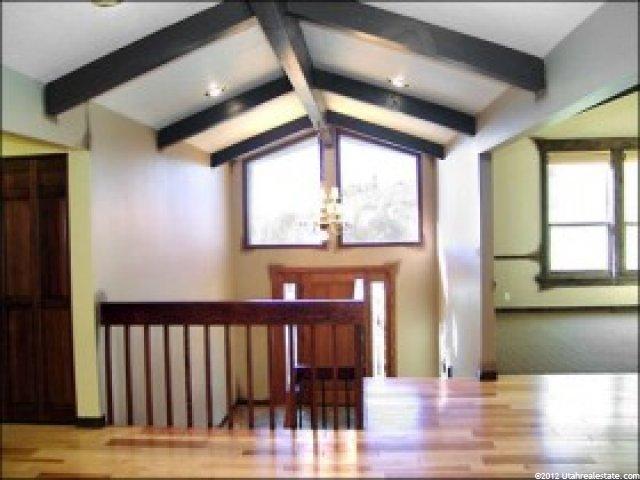 8 Mountain Wood Ln, Sandy, UT 84092 — photo 2