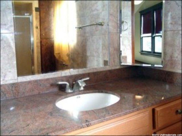 8 Mountain Wood Ln, Sandy, UT 84092 — photo 7