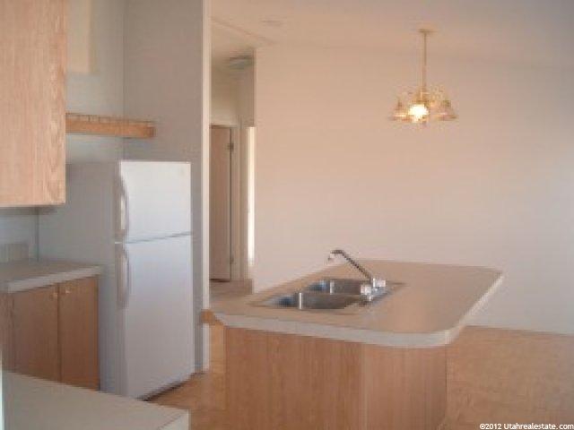 643 E Hunter Way N, Grantsville, UT 84029 — photo 4