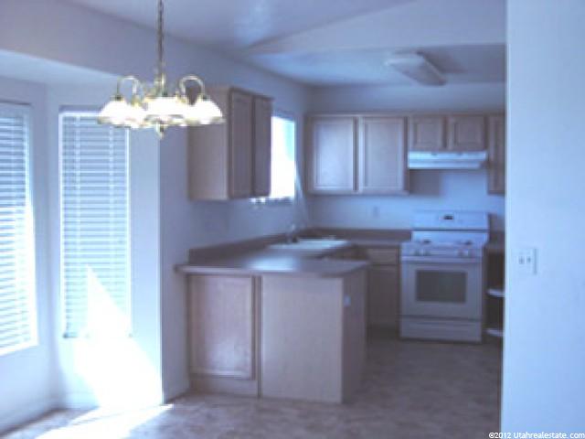 788 S Killarney Dr, Syracuse, UT 84075 — photo 5