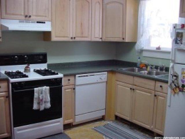 545 Douglas St, Ogden, UT 84404 — photo 2