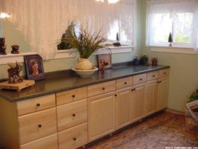 545 Douglas St, Ogden, UT 84404 — photo 4