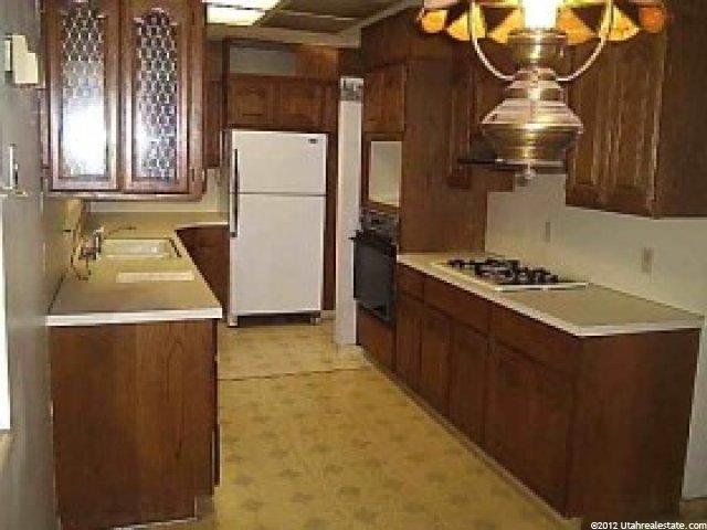 5045 S 2325 W, Roy, UT 84067 — photo 3