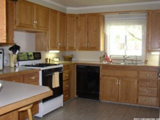 95 N 400 E, Hyde Park, UT 84318 — photo 2