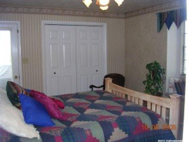 246 E 1825 N, Centerville, UT 84014 — photo 5